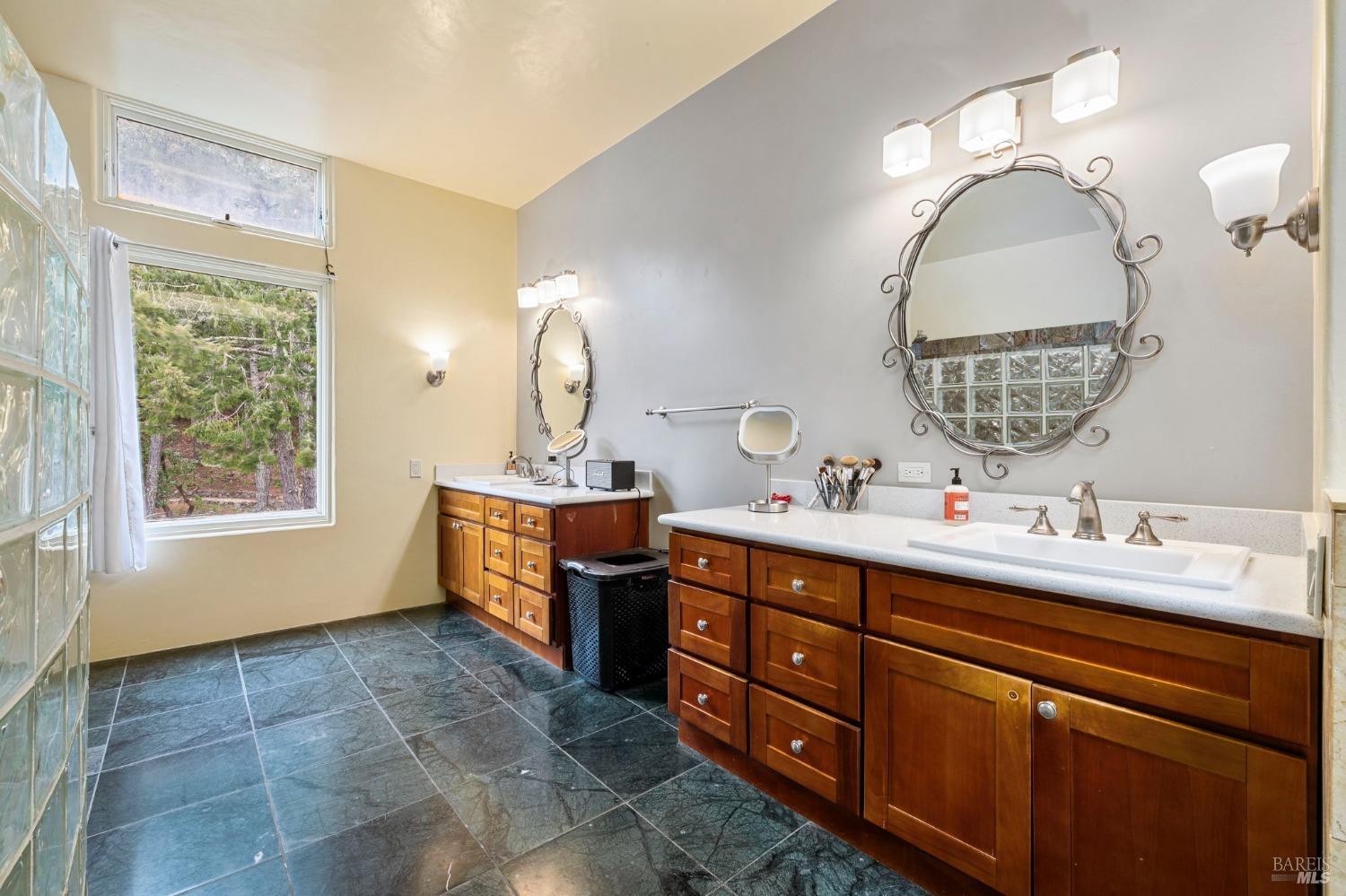 Detail Gallery Image 18 of 39 For Address Is Not Disclosed, Kentfield,  CA 94904 - 4 Beds | 4/1 Baths