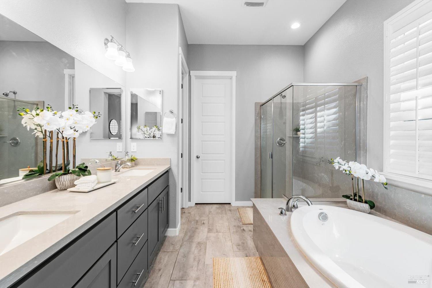 Detail Gallery Image 25 of 58 For 1080 Columbia Dr, Dixon,  CA 95620 - 3 Beds | 2/1 Baths