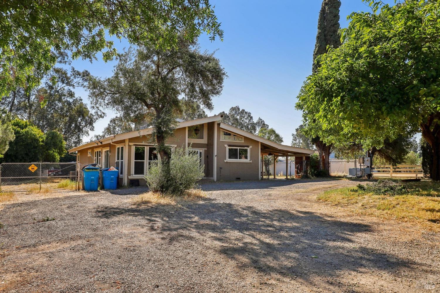 Detail Gallery Image 2 of 57 For 7500 Clement Rd, Vacaville,  CA 95688 - 3 Beds | 3 Baths