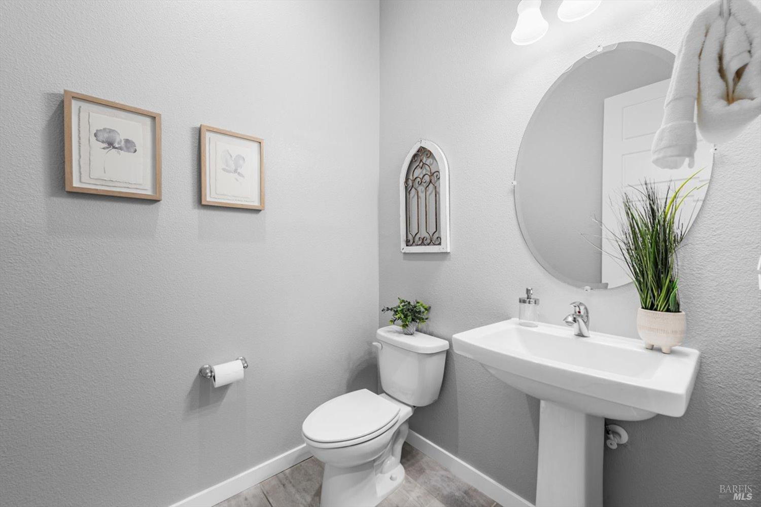 Detail Gallery Image 31 of 58 For 1080 Columbia Dr, Dixon,  CA 95620 - 3 Beds | 2/1 Baths