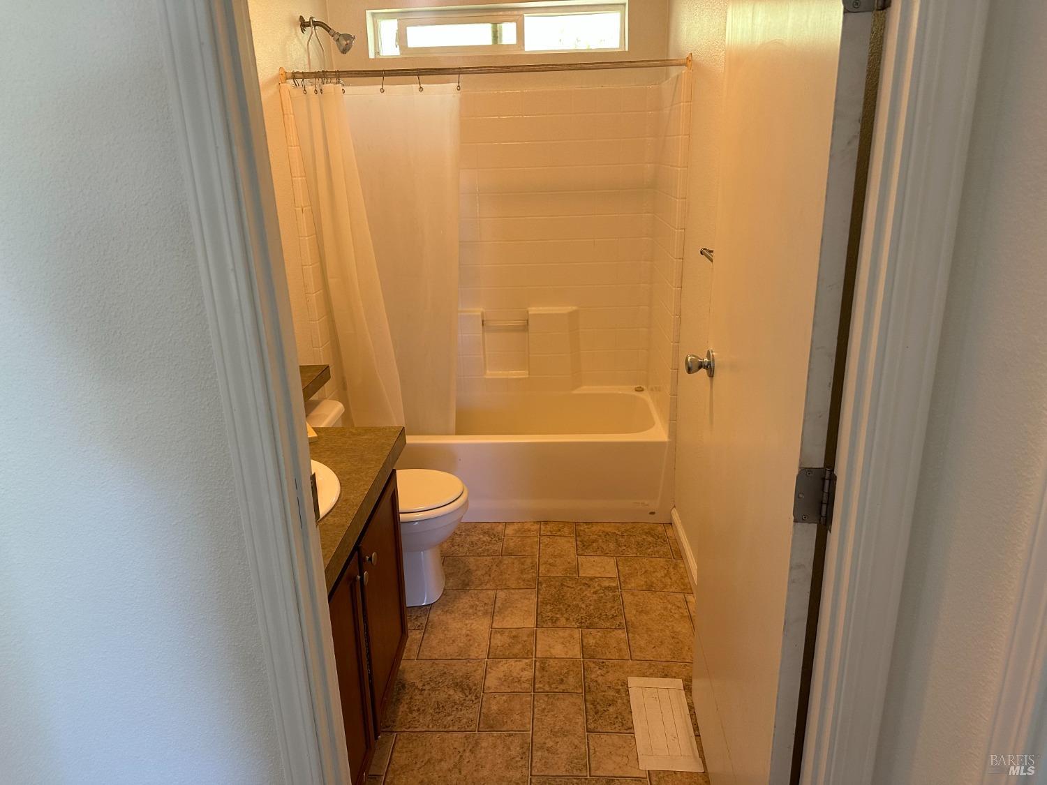 Detail Gallery Image 11 of 32 For 58991 Registered Guest Rd, Leggett,  CA 95585 - 3 Beds | 2 Baths