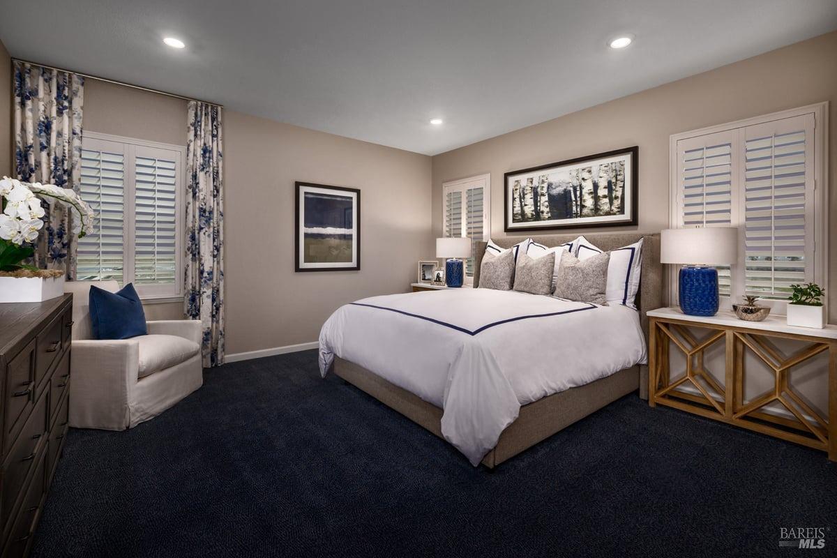Detail Gallery Image 8 of 9 For 783 Billhook Dr, Vacaville,  CA 95687 - 5 Beds | 3 Baths