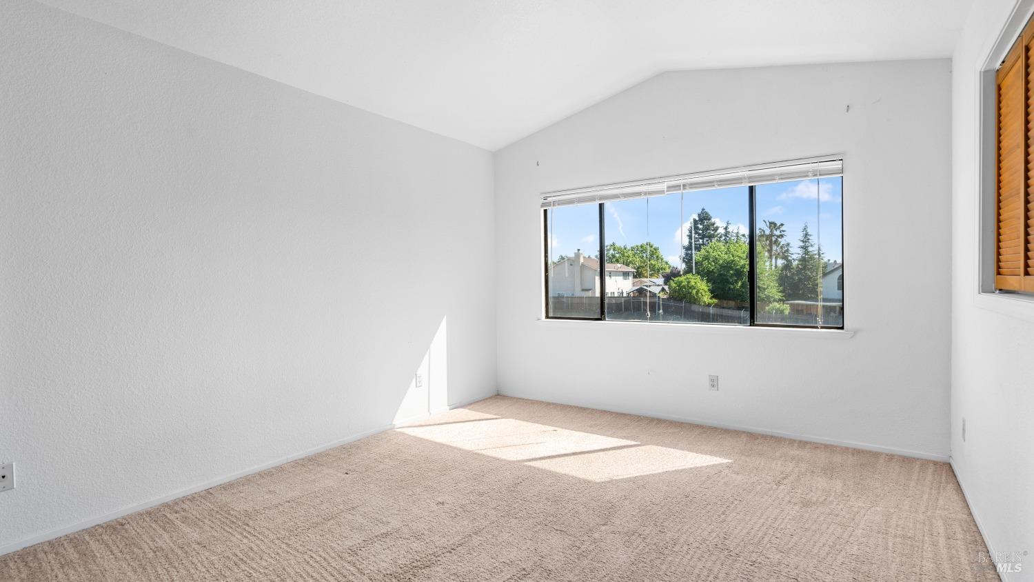 Detail Gallery Image 18 of 35 For 719 Sage Ct, Vacaville,  CA 95687 - 3 Beds | 2/1 Baths