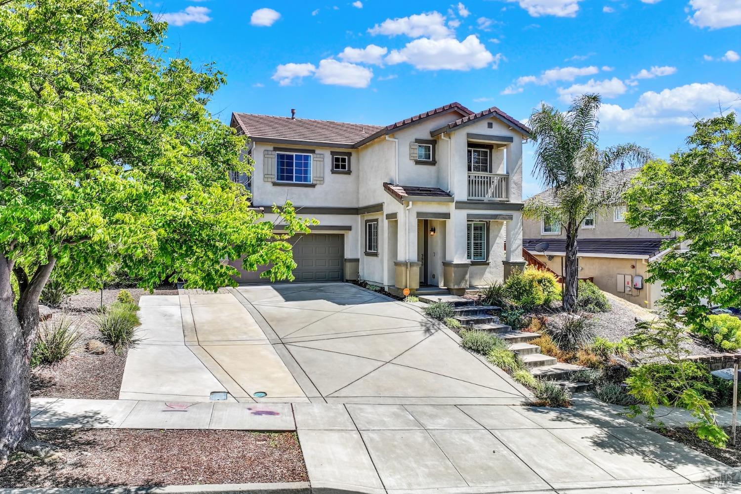 Detail Gallery Image 3 of 78 For 1870 Beacon Falls Way, Fairfield,  CA 94533 - 4 Beds | 3 Baths
