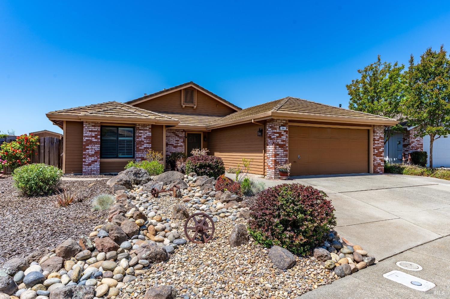 Detail Gallery Image 2 of 62 For 844 Corrigan Ct, Benicia,  CA 94510 - 3 Beds | 2 Baths