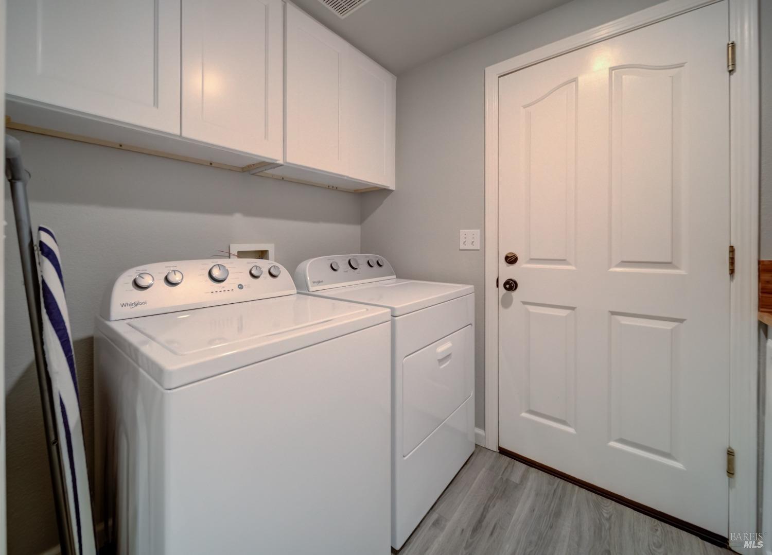 Detail Gallery Image 22 of 57 For 1025 Fallen Leaf Pl, Vacaville,  CA 95687 - 5 Beds | 3 Baths
