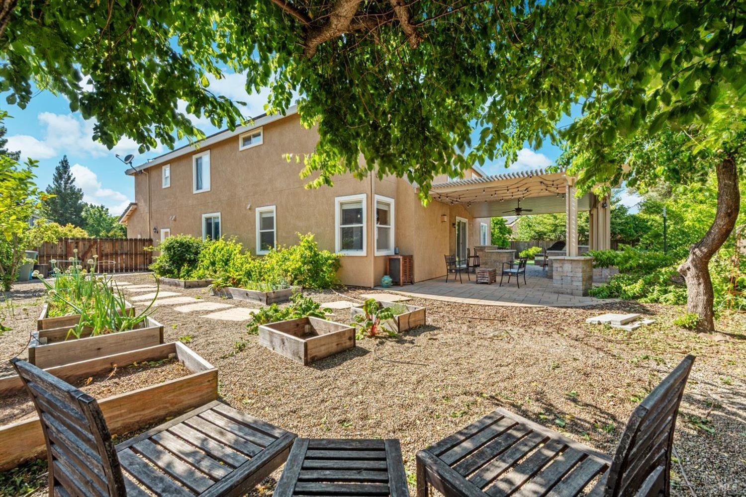 Detail Gallery Image 55 of 63 For 525 Boone Dr, Vacaville,  CA 95687 - 6 Beds | 3 Baths