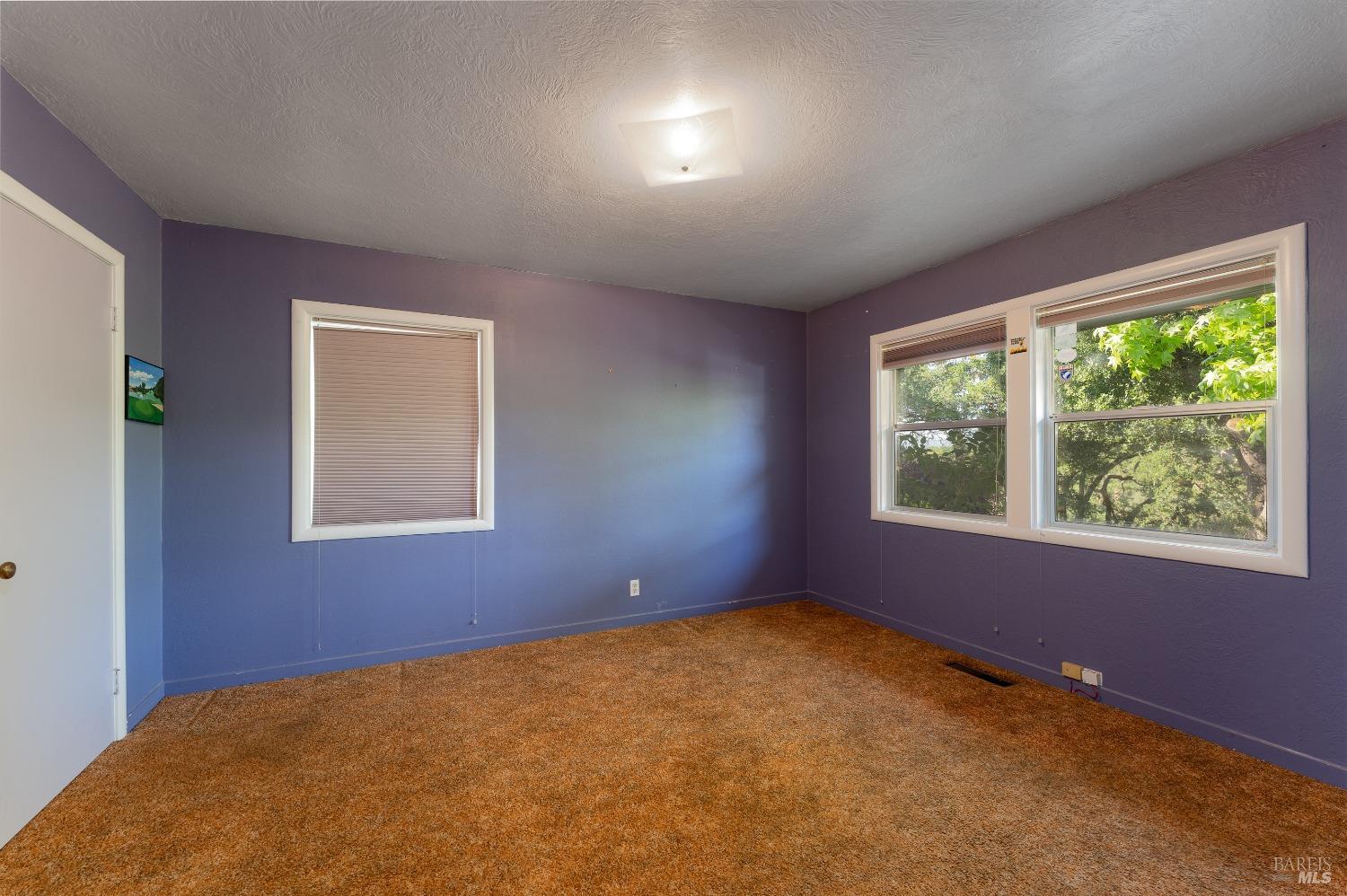 Detail Gallery Image 15 of 36 For 1851 Ridge Rd, Ukiah,  CA 95482 - 3 Beds | 3 Baths