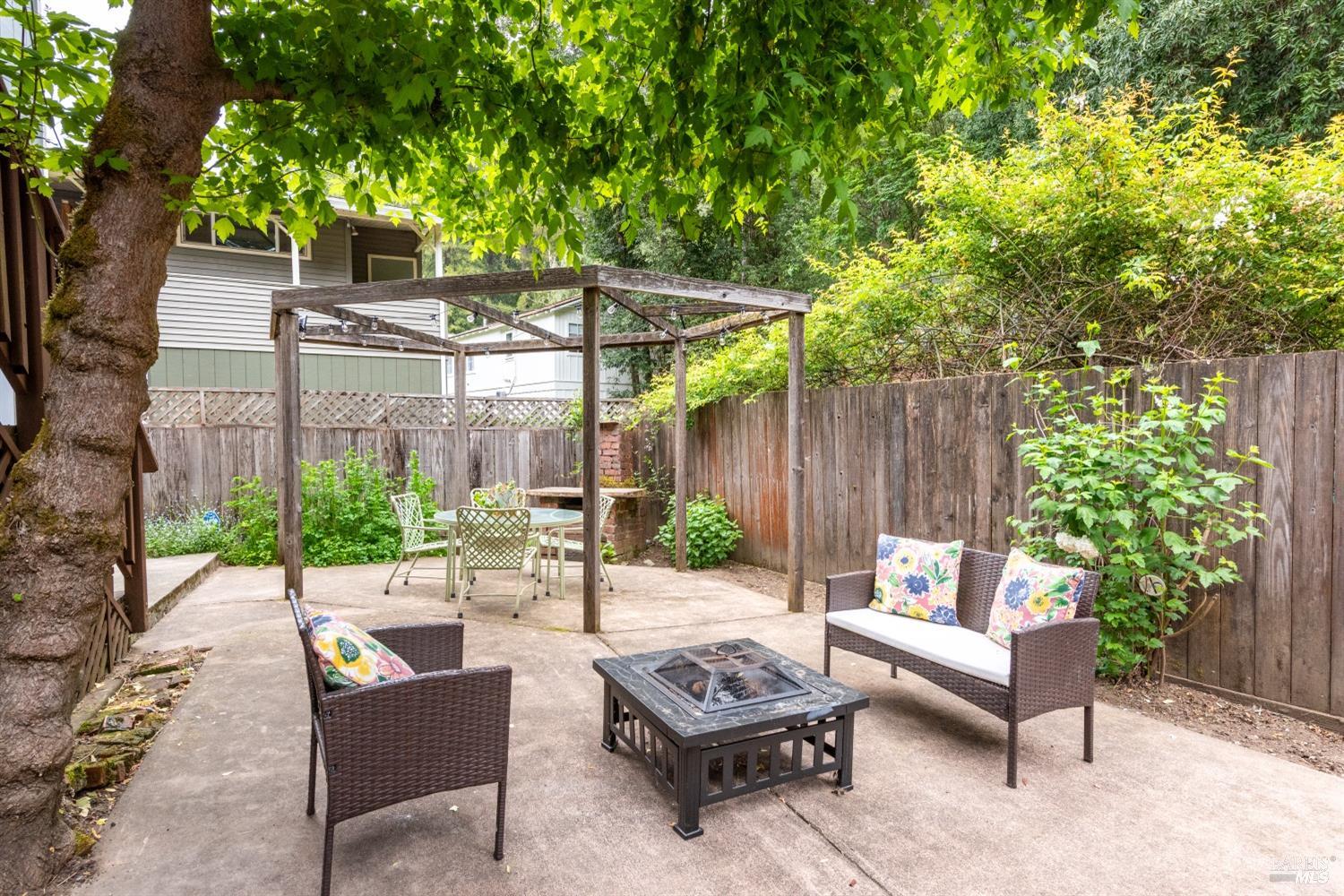 Detail Gallery Image 44 of 44 For 16635 Center Way, Guerneville,  CA 95446 - 3 Beds | 2/1 Baths