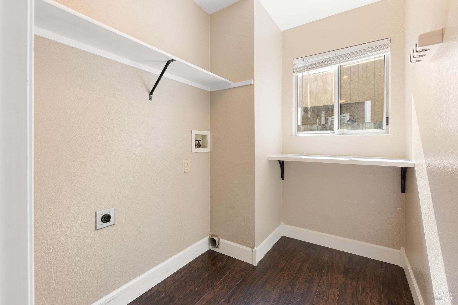 Detail Gallery Image 15 of 42 For 115 American Way, Vacaville,  CA 95687 - 3 Beds | 2/1 Baths