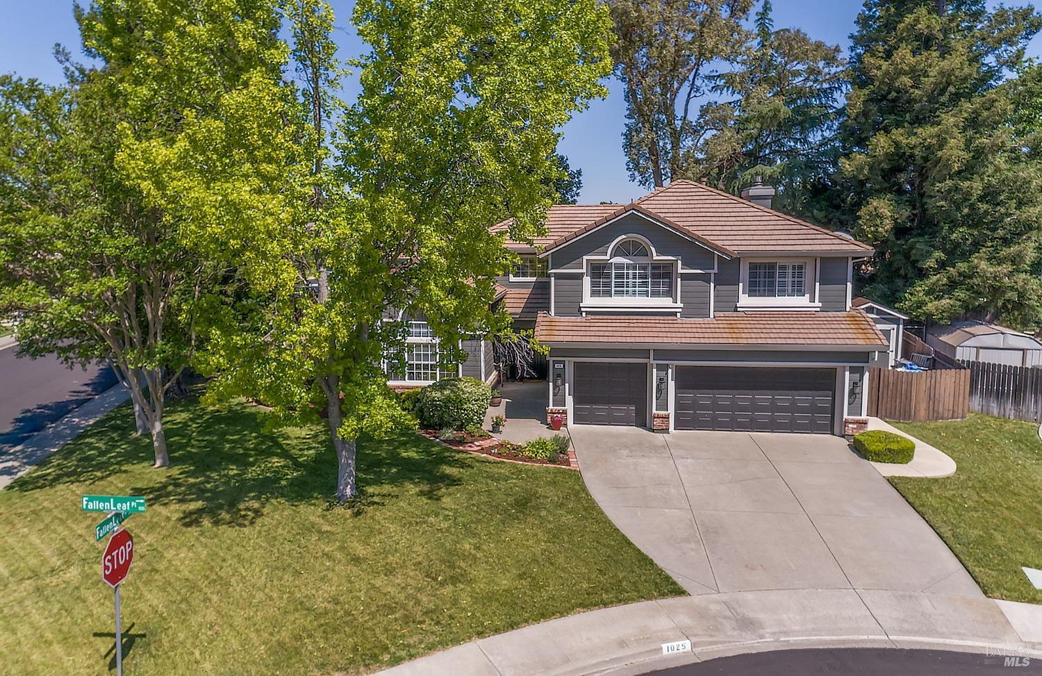 Detail Gallery Image 48 of 57 For 1025 Fallen Leaf Pl, Vacaville,  CA 95687 - 5 Beds | 3 Baths
