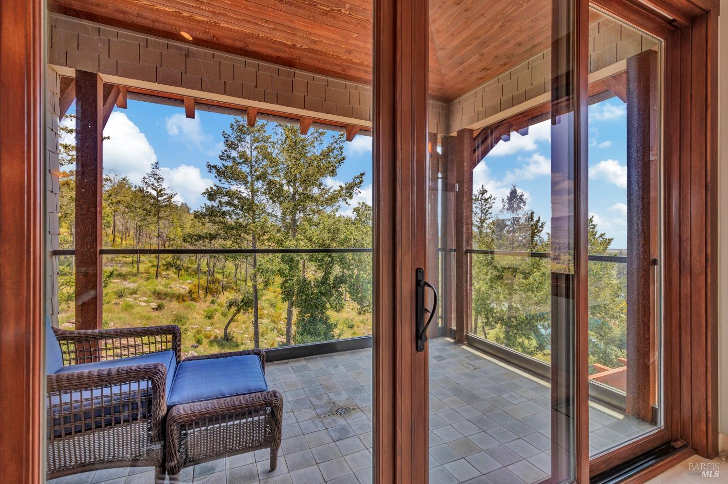 Detail Gallery Image 30 of 87 For 550 Meadowood Ln, Saint Helena,  CA 94574 - 6 Beds | 6 Baths