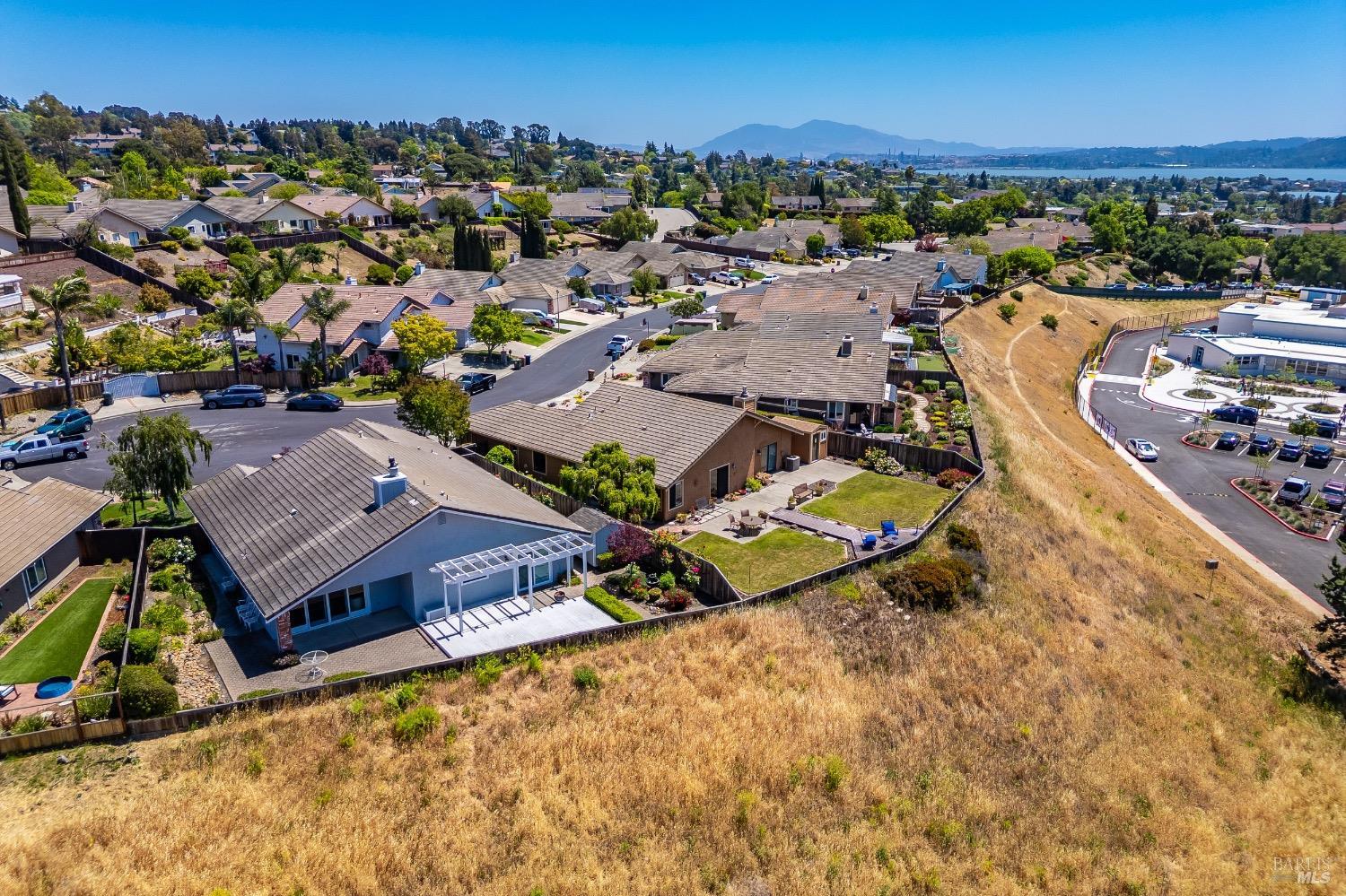Detail Gallery Image 31 of 62 For 844 Corrigan Ct, Benicia,  CA 94510 - 3 Beds | 2 Baths