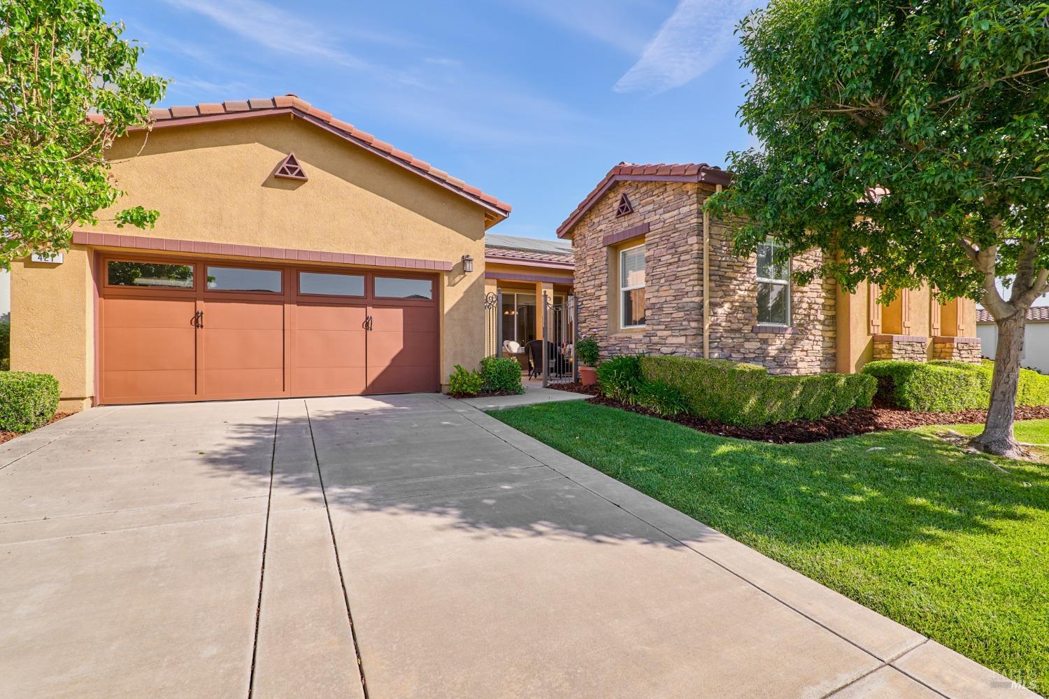 Detail Gallery Image 1 of 35 For 421 Redmont Ln, Rio Vista,  CA 94571 - 2 Beds | 2/1 Baths
