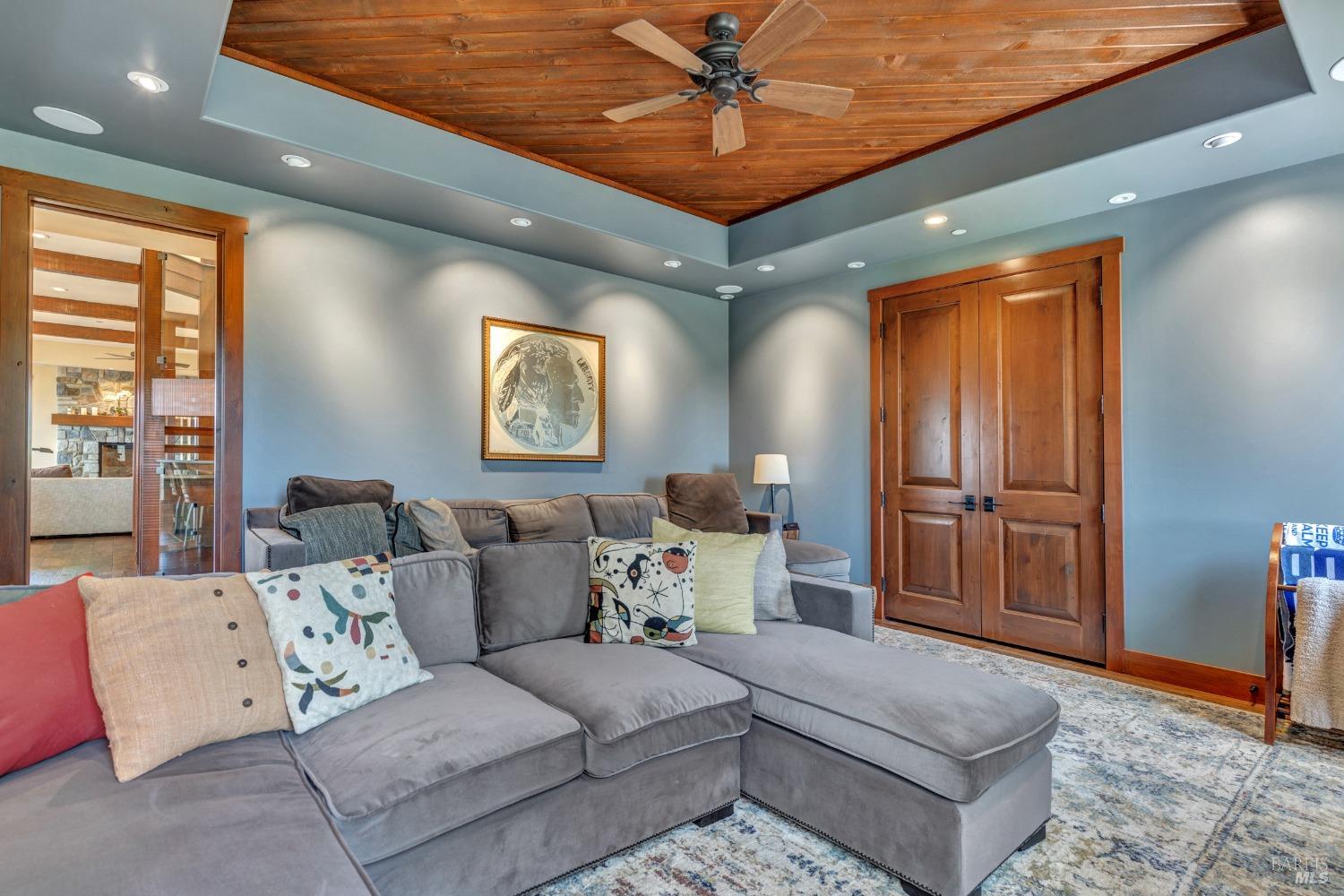 Detail Gallery Image 18 of 87 For 550 Meadowood Ln, Saint Helena,  CA 94574 - 6 Beds | 6 Baths