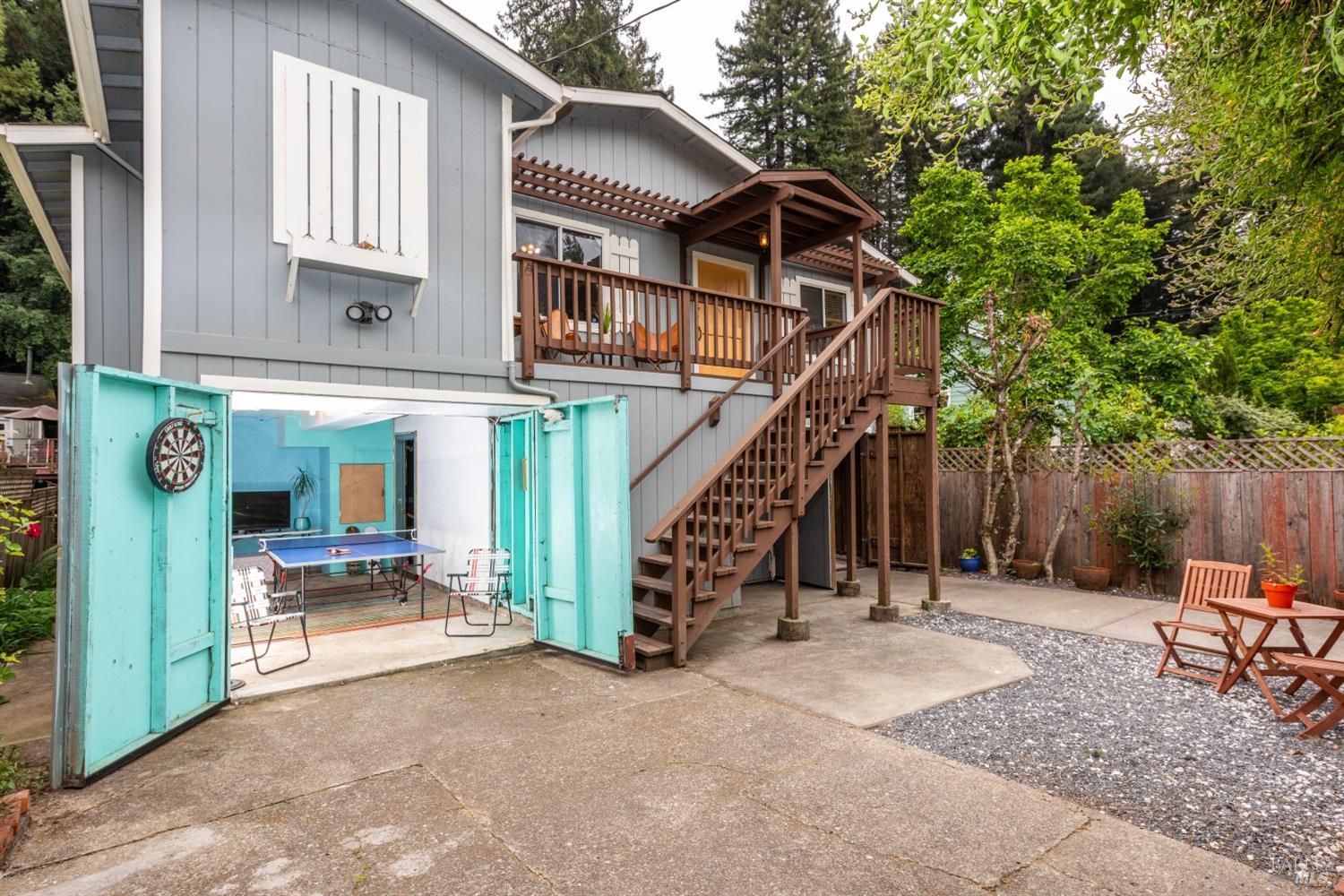 Detail Gallery Image 1 of 44 For 16635 Center Way, Guerneville,  CA 95446 - 3 Beds | 2/1 Baths