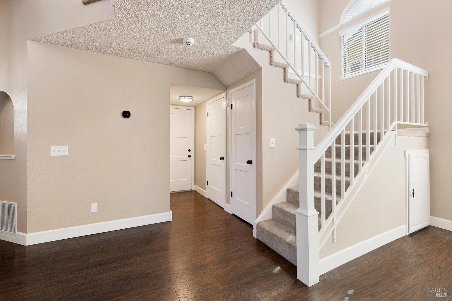 Detail Gallery Image 14 of 42 For 115 American Way, Vacaville,  CA 95687 - 3 Beds | 2/1 Baths