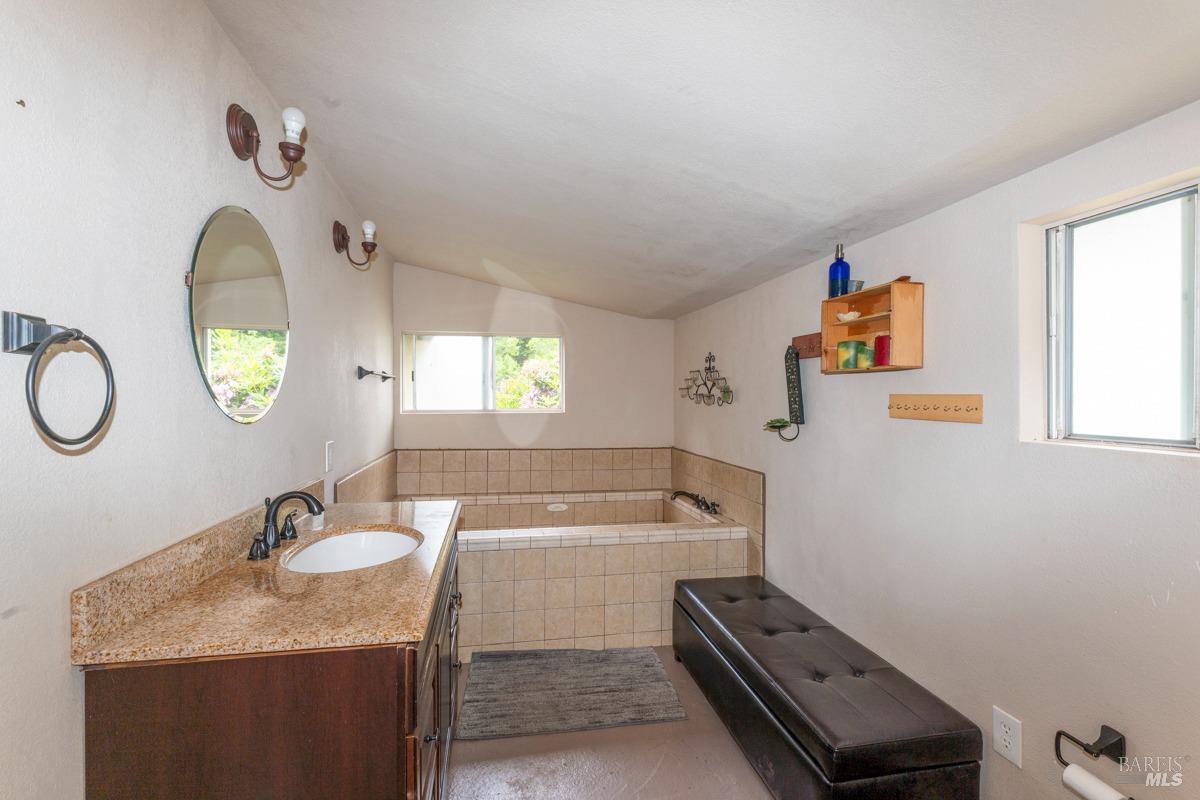 Detail Gallery Image 11 of 27 For 14480 Docker Hill Rd, Comptche,  CA 95427 - 2 Beds | 2 Baths