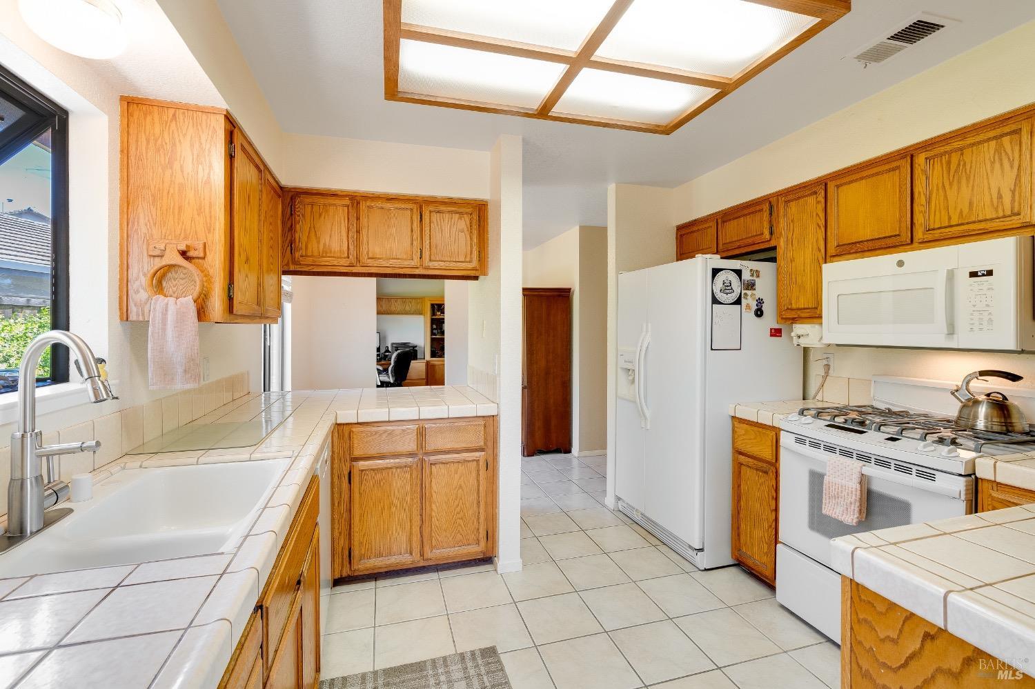 Detail Gallery Image 43 of 62 For 844 Corrigan Ct, Benicia,  CA 94510 - 3 Beds | 2 Baths