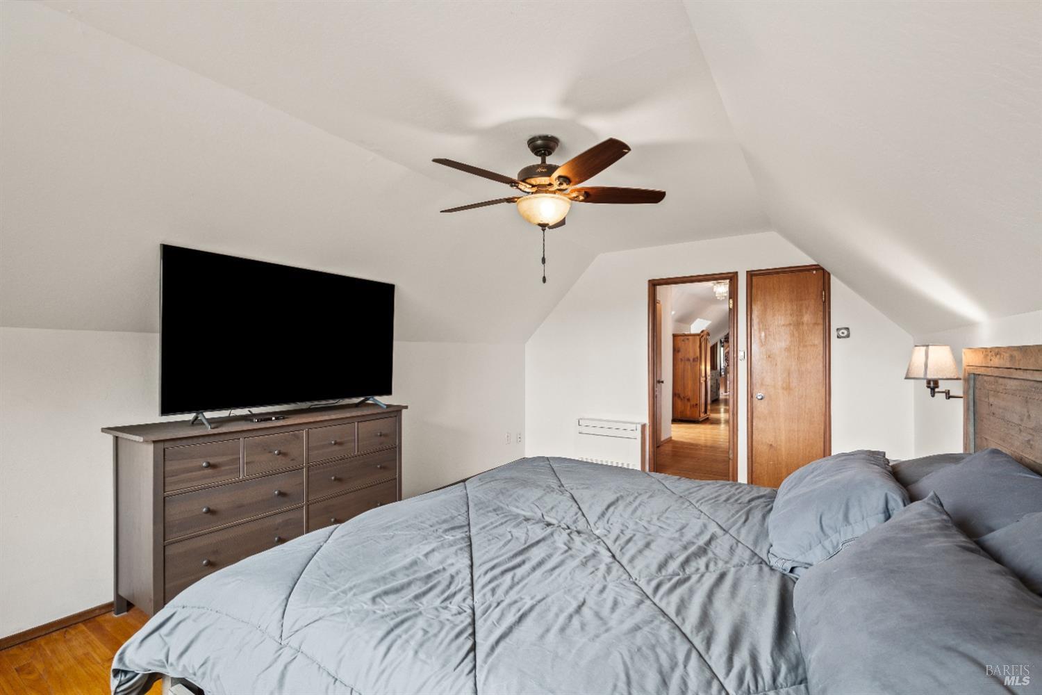 Del Mar Court, Vallejo, California image 27