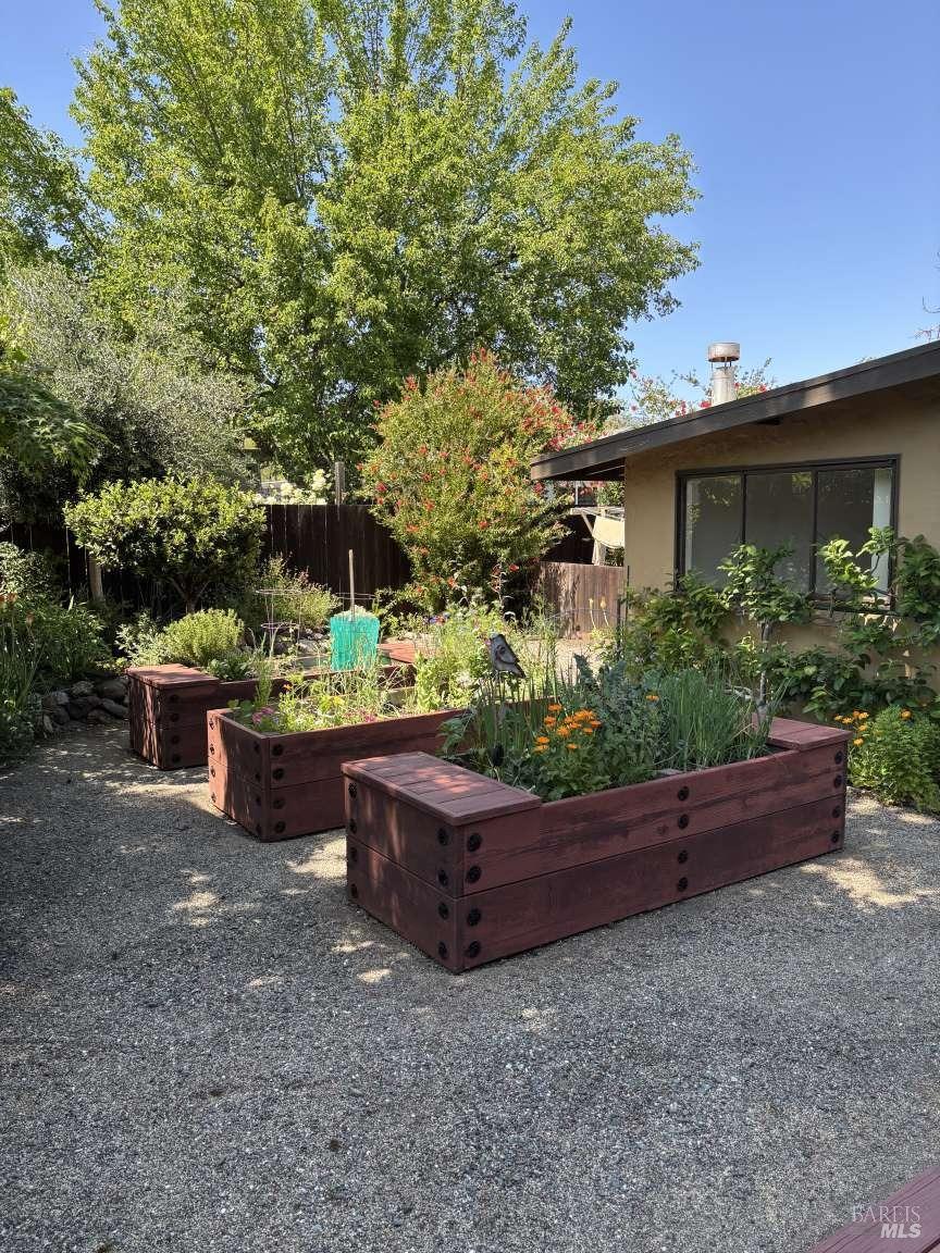 Detail Gallery Image 16 of 20 For 1607 Harley St, Calistoga,  CA 94515 - 1 Beds | 1/1 Baths