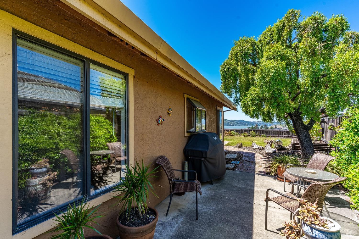 Detail Gallery Image 19 of 62 For 844 Corrigan Ct, Benicia,  CA 94510 - 3 Beds | 2 Baths