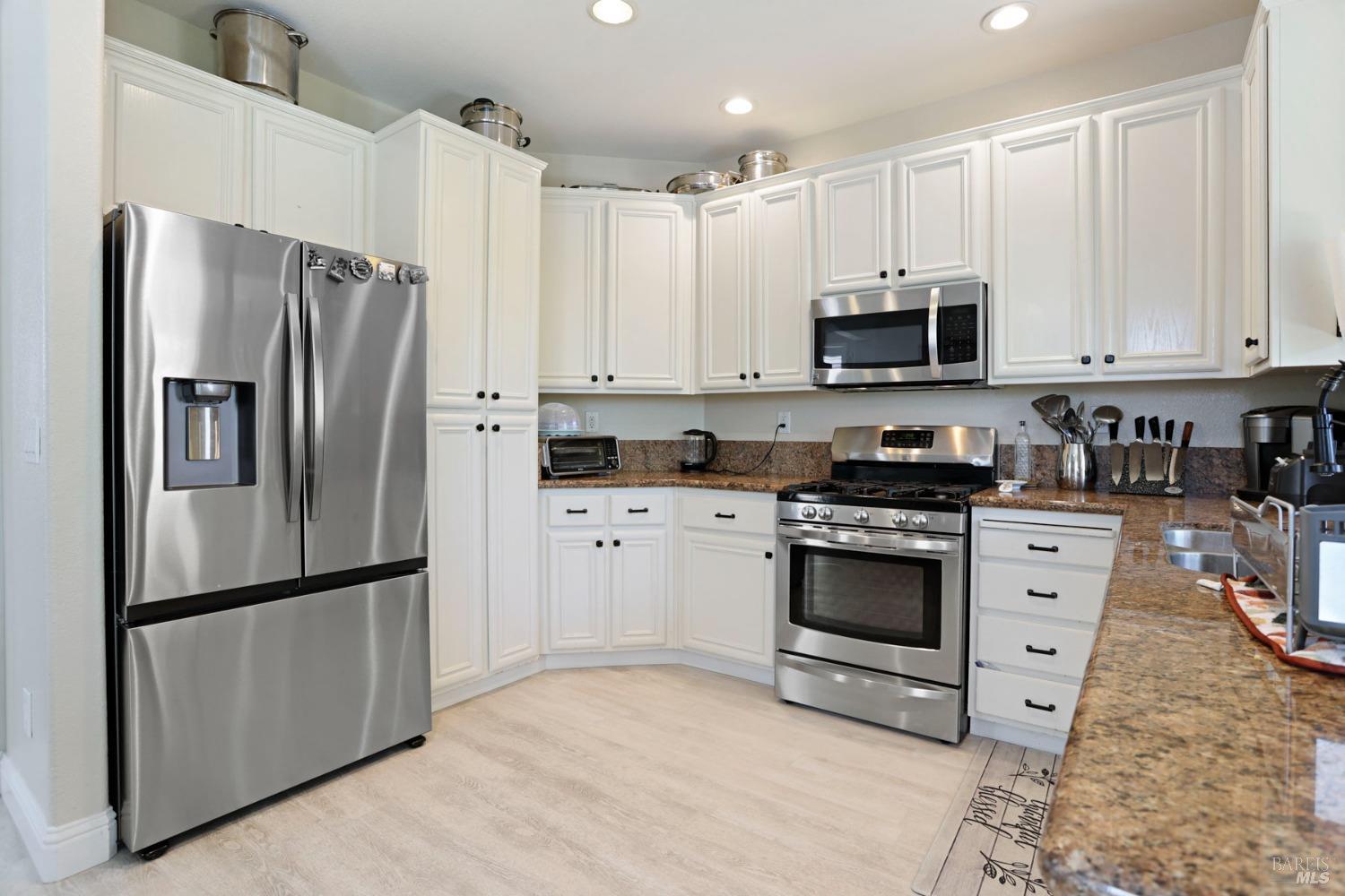 Detail Gallery Image 13 of 33 For 234 Cedar Ridge Dr, Rio Vista,  CA 94571 - 2 Beds | 2 Baths