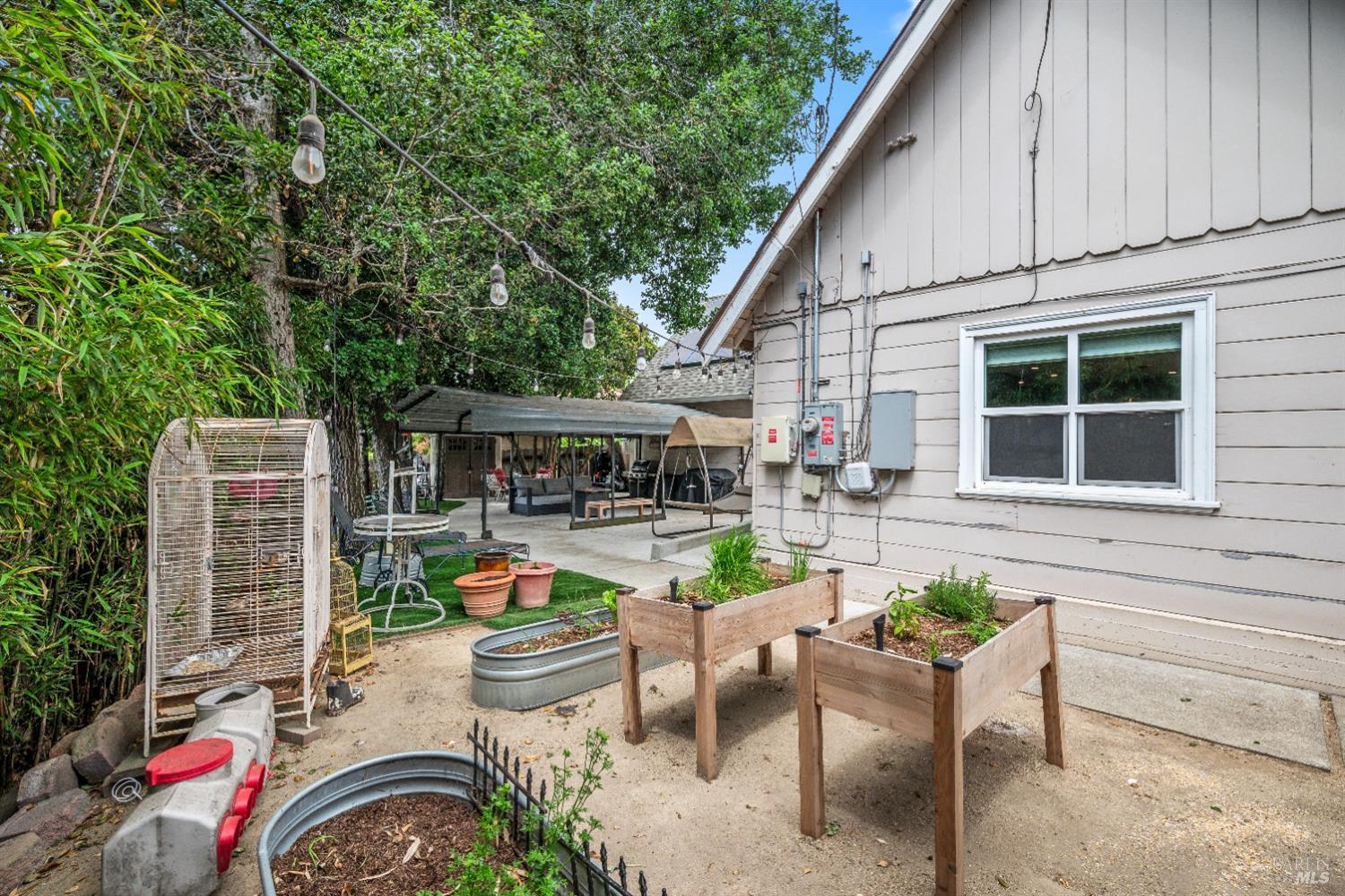 Del Mar Court, Vallejo, California image 36
