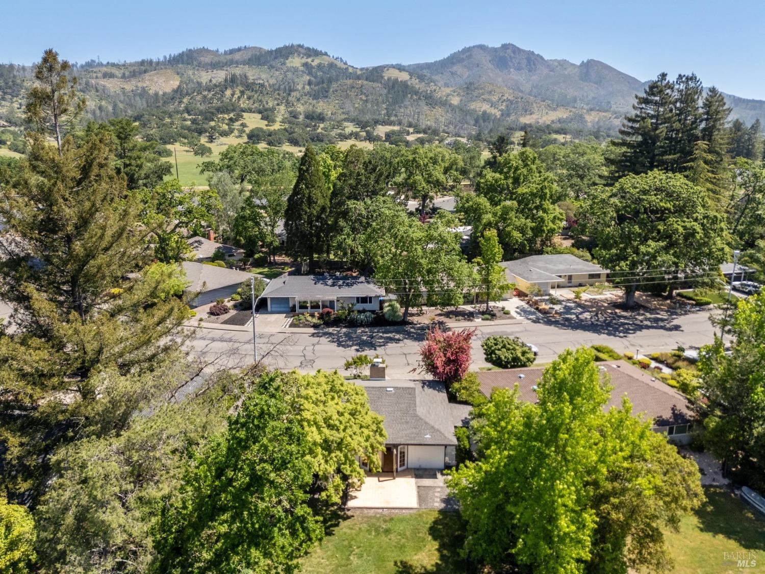 Detail Gallery Image 32 of 44 For 6620 Fairfield Dr, Santa Rosa,  CA 95409 - 3 Beds | 2 Baths