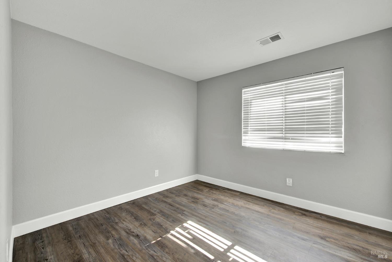 Detail Gallery Image 26 of 52 For 106 Ramsey Dr, Vacaville,  CA 95687 - 4 Beds | 2 Baths