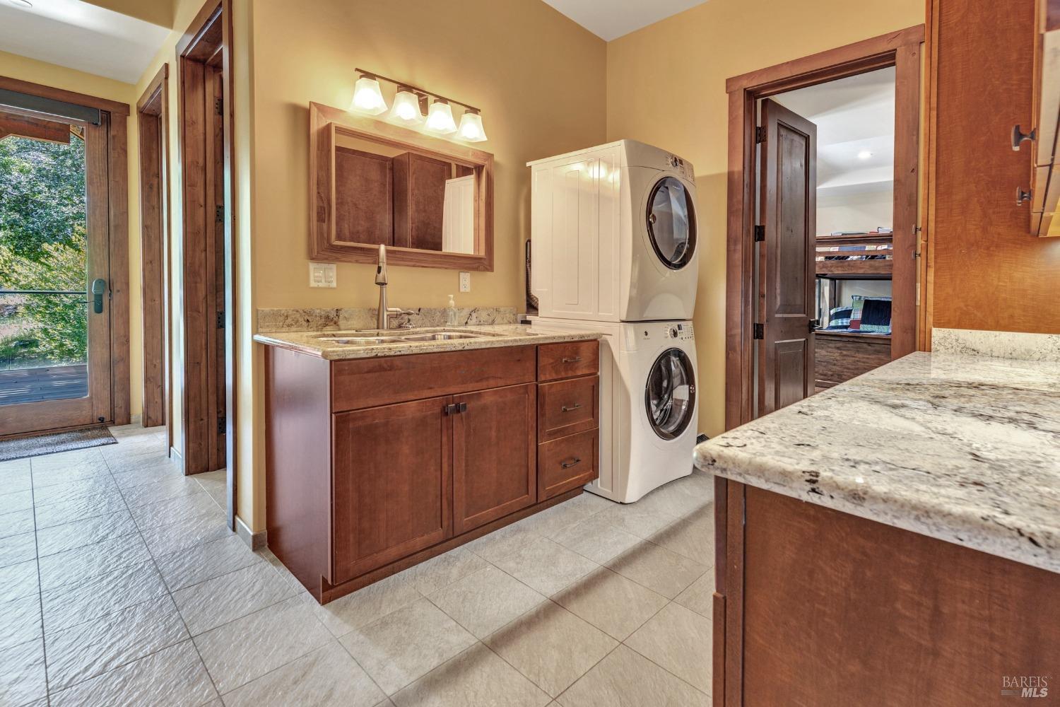 Detail Gallery Image 49 of 87 For 550 Meadowood Ln, Saint Helena,  CA 94574 - 6 Beds | 6 Baths