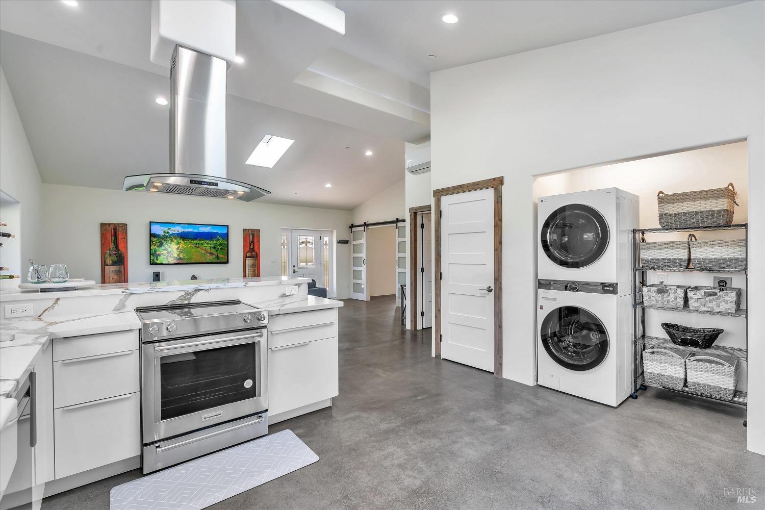 Detail Gallery Image 7 of 37 For 390 Treehaven Ln, Kenwood,  CA 95452 - 2 Beds | 2 Baths