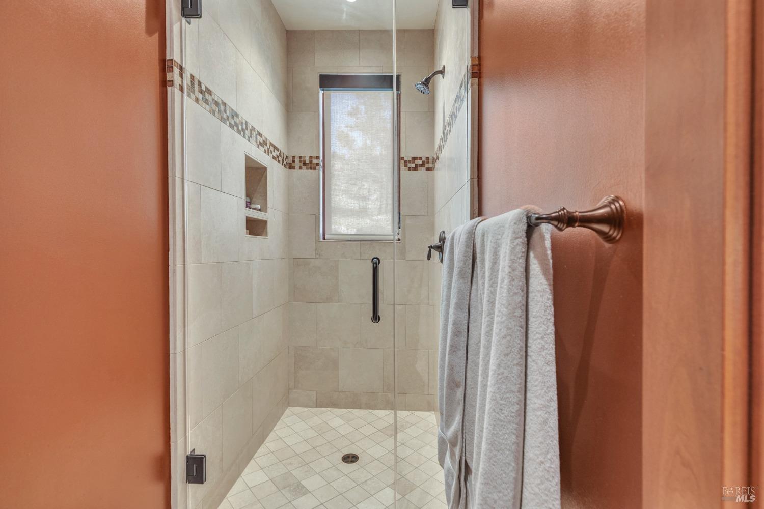 Detail Gallery Image 16 of 87 For 550 Meadowood Ln, Saint Helena,  CA 94574 - 6 Beds | 6 Baths