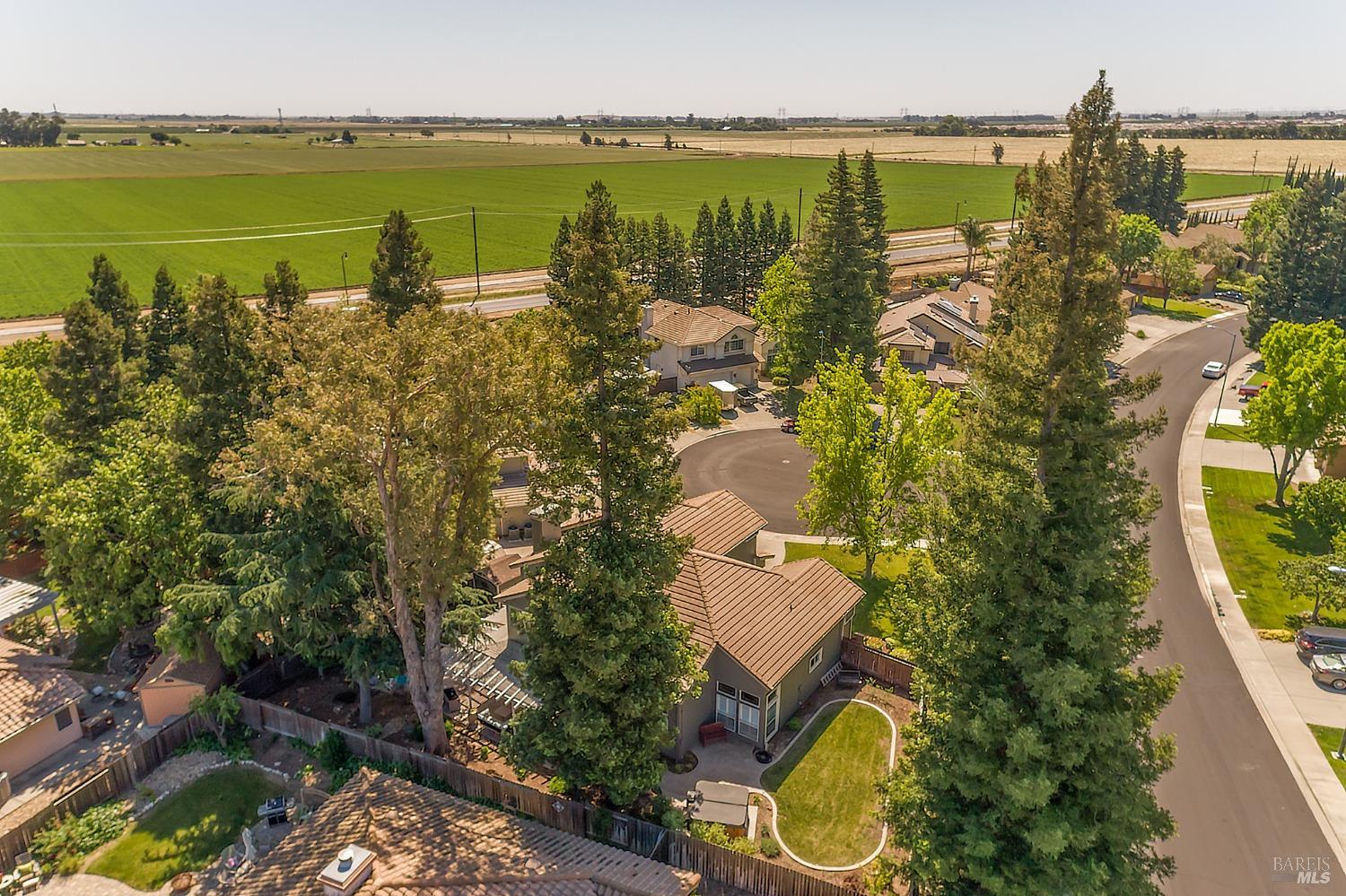 Detail Gallery Image 51 of 57 For 1025 Fallen Leaf Pl, Vacaville,  CA 95687 - 5 Beds | 3 Baths