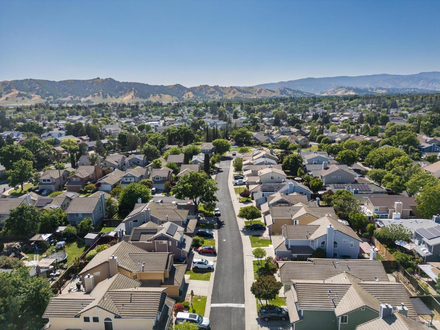 Detail Gallery Image 39 of 42 For 115 American Way, Vacaville,  CA 95687 - 3 Beds | 2/1 Baths