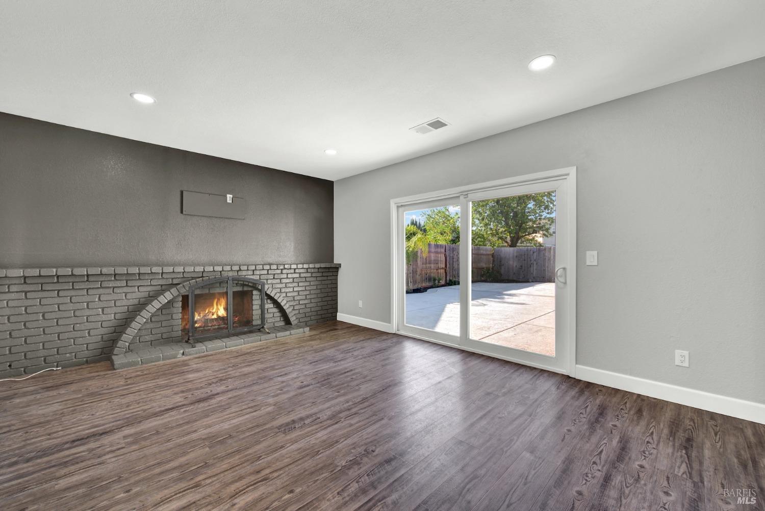 Detail Gallery Image 17 of 52 For 106 Ramsey Dr, Vacaville,  CA 95687 - 4 Beds | 2 Baths