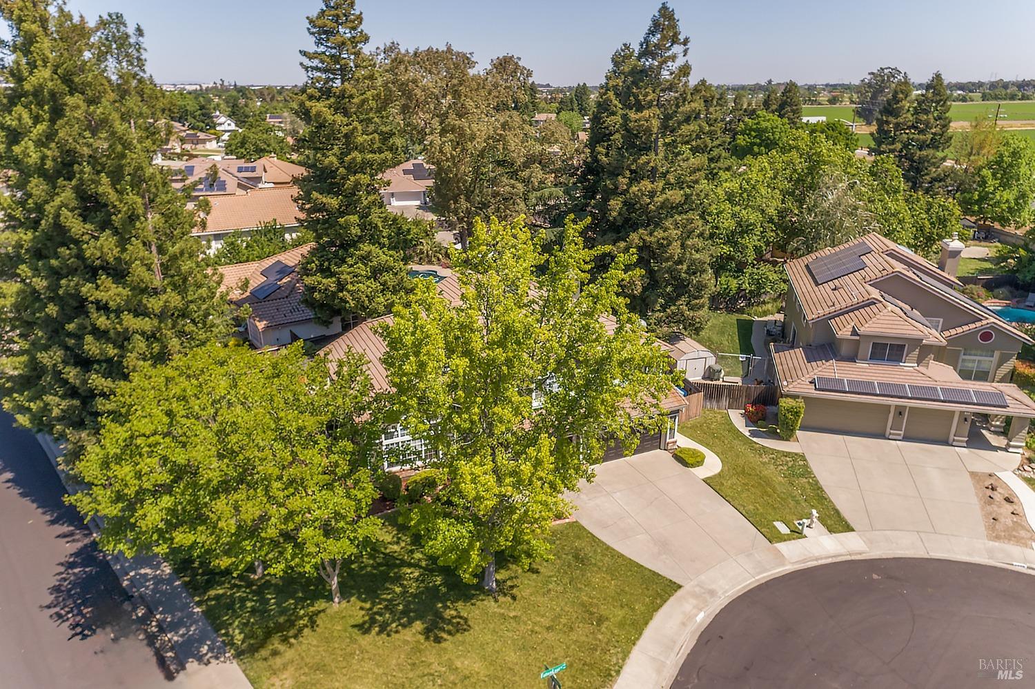 Detail Gallery Image 50 of 57 For 1025 Fallen Leaf Pl, Vacaville,  CA 95687 - 5 Beds | 3 Baths