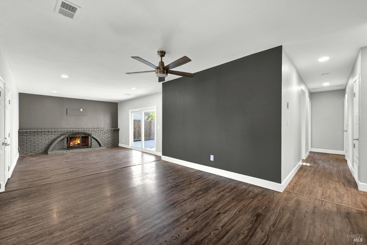 Detail Gallery Image 14 of 52 For 106 Ramsey Dr, Vacaville,  CA 95687 - 4 Beds | 2 Baths