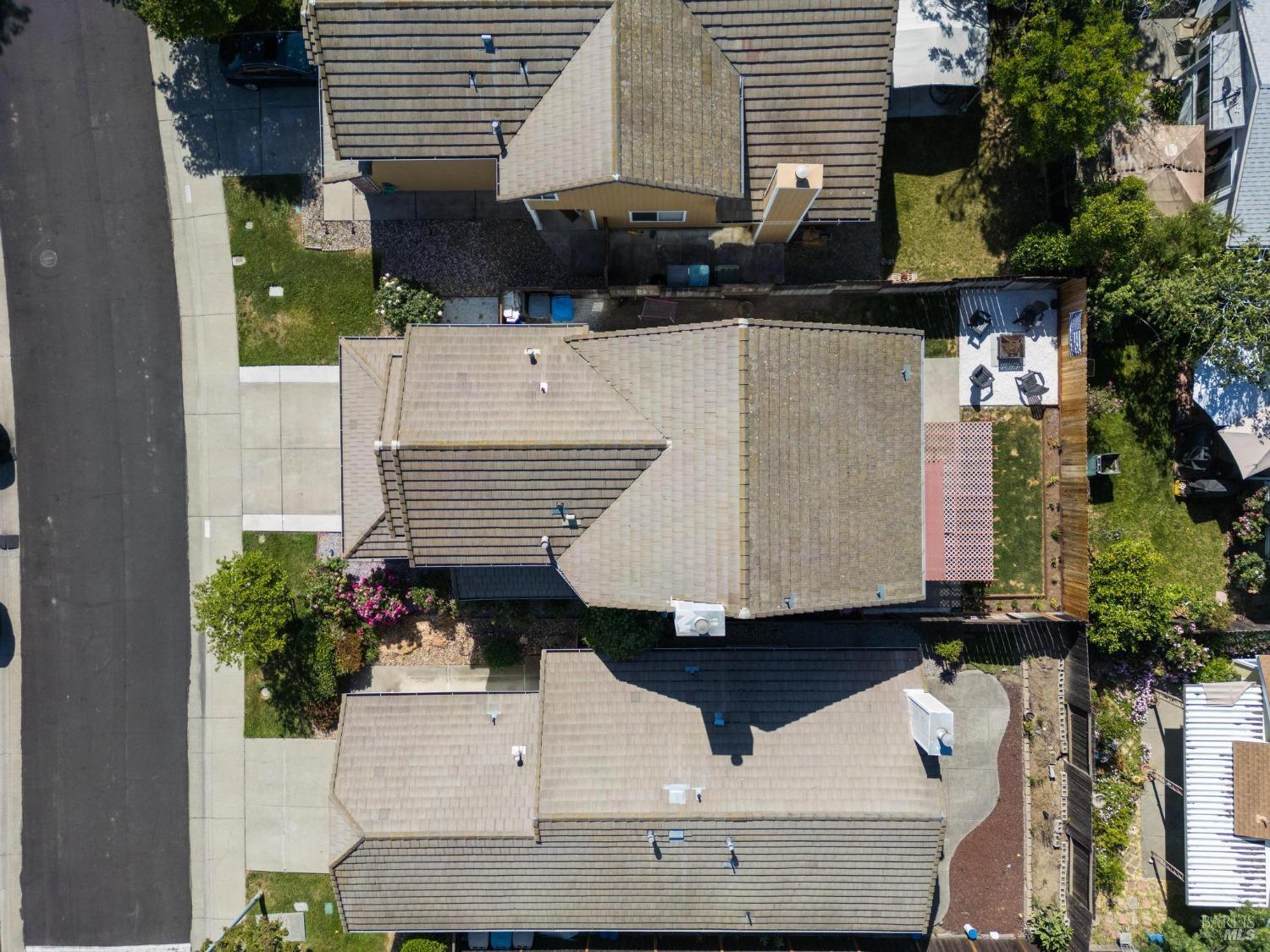 Detail Gallery Image 36 of 42 For 115 American Way, Vacaville,  CA 95687 - 3 Beds | 2/1 Baths