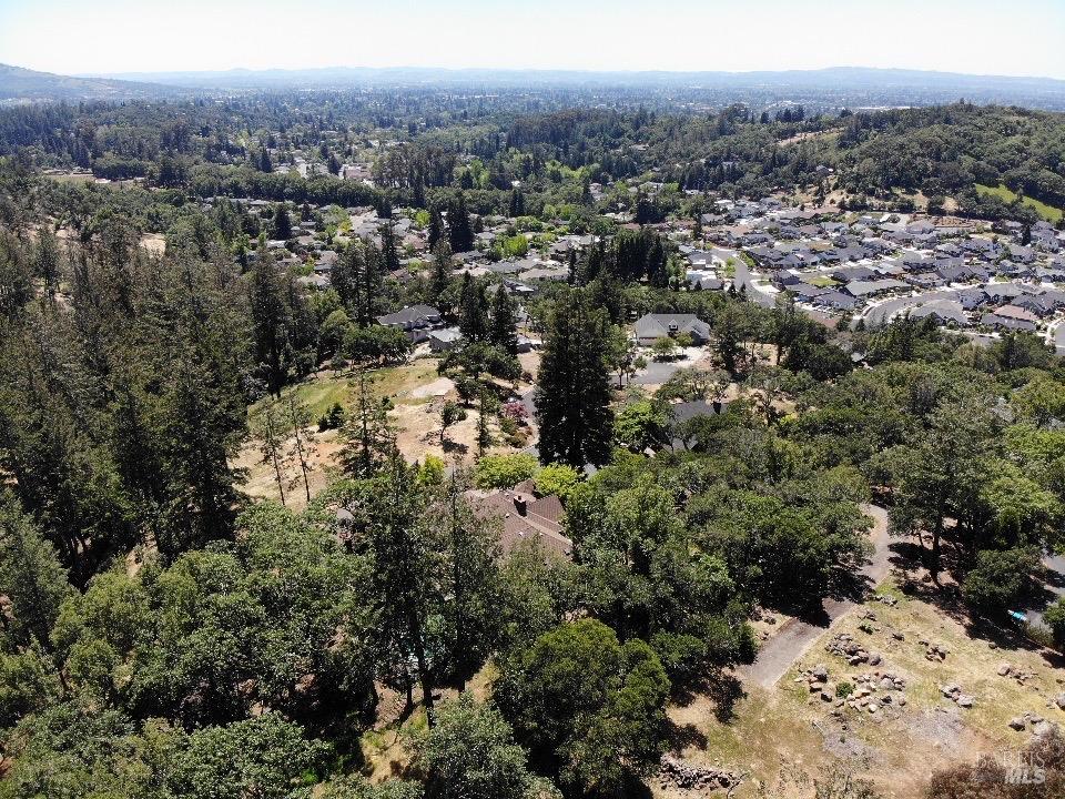 Detail Gallery Image 8 of 19 For 3829 Moss Hollow Ct, Santa Rosa,  CA 95404 - – Beds | – Baths