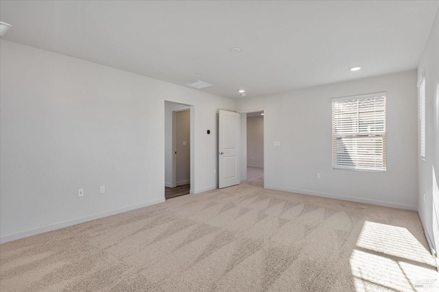 Detail Gallery Image 7 of 13 For 113 Clownfish St, Suisun City,  CA 94585 - 3 Beds | 2/1 Baths
