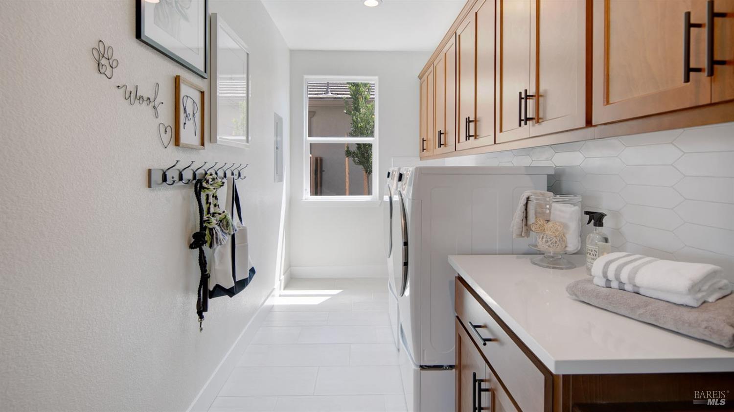 Detail Gallery Image 21 of 79 For 2546 Hopskotch St, Rio Vista,  CA 94571 - 2 Beds | 2 Baths