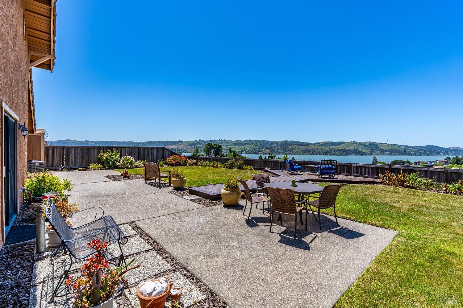 Detail Gallery Image 22 of 62 For 844 Corrigan Ct, Benicia,  CA 94510 - 3 Beds | 2 Baths