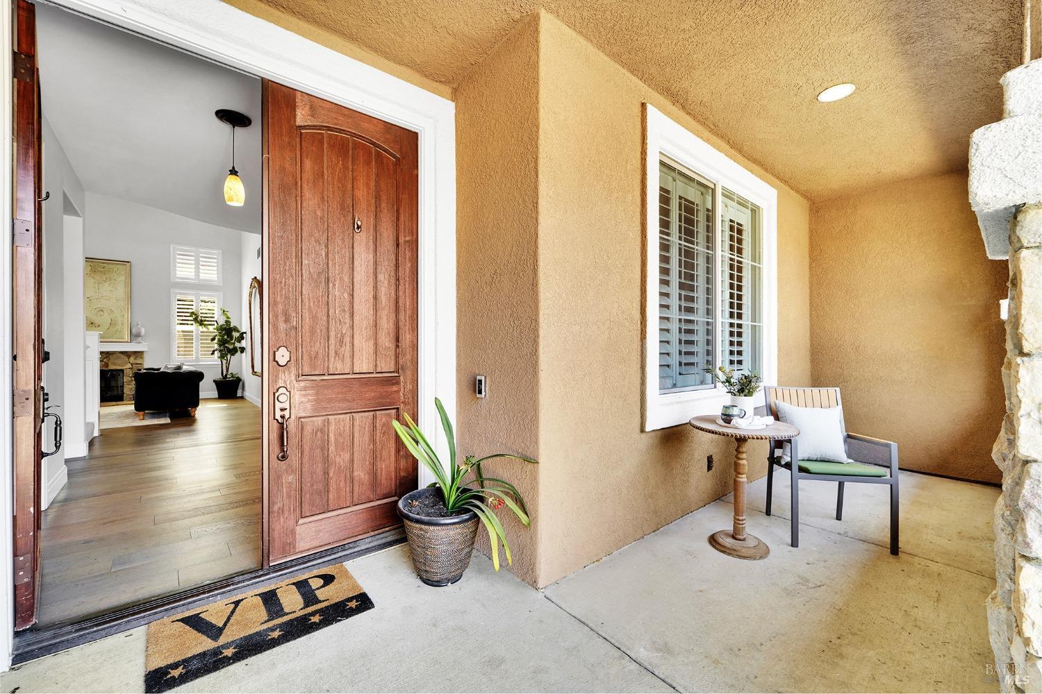 Detail Gallery Image 8 of 62 For 653 Robinson Way, Benicia,  CA 94510 - 5 Beds | 4 Baths