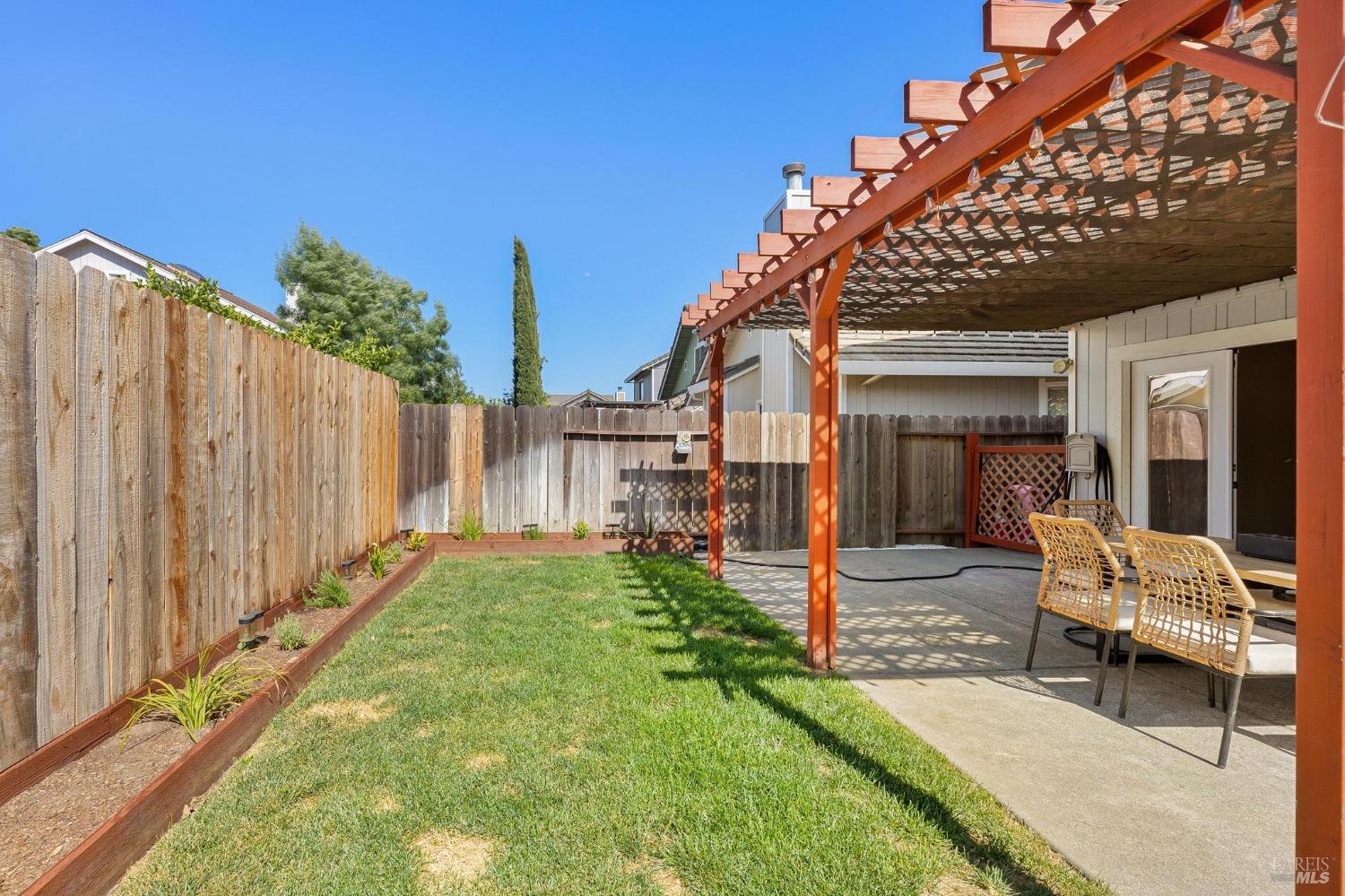 Detail Gallery Image 33 of 42 For 115 American Way, Vacaville,  CA 95687 - 3 Beds | 2/1 Baths