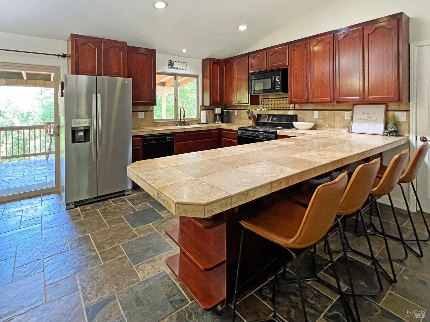 Detail Gallery Image 15 of 46 For 3320 Booth Way, Potter Valley,  CA 95469 - 3 Beds | 2 Baths