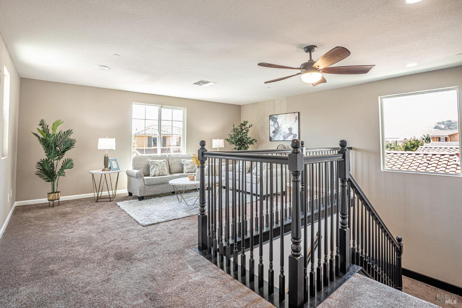 Detail Gallery Image 15 of 48 For 2428 Sanders Ln, Fairfield,  CA 94533 - 5 Beds | 3/1 Baths