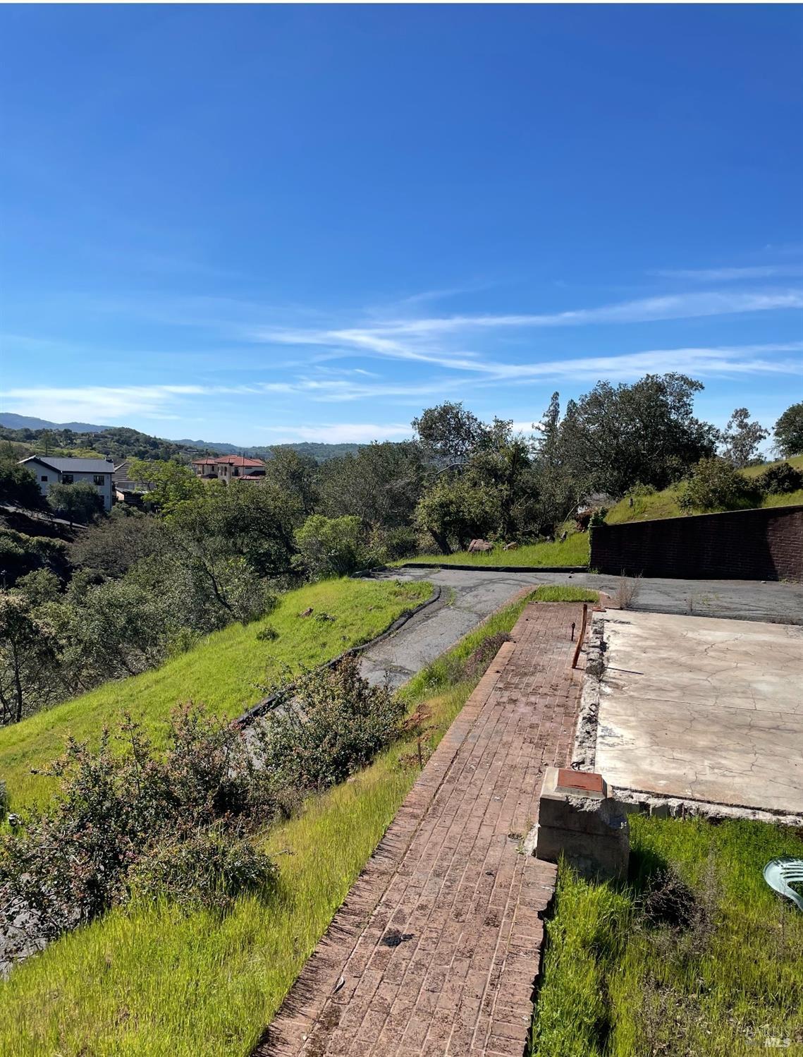 Detail Gallery Image 5 of 14 For 540 Westgate Dr, Napa,  CA 94558 - – Beds | – Baths
