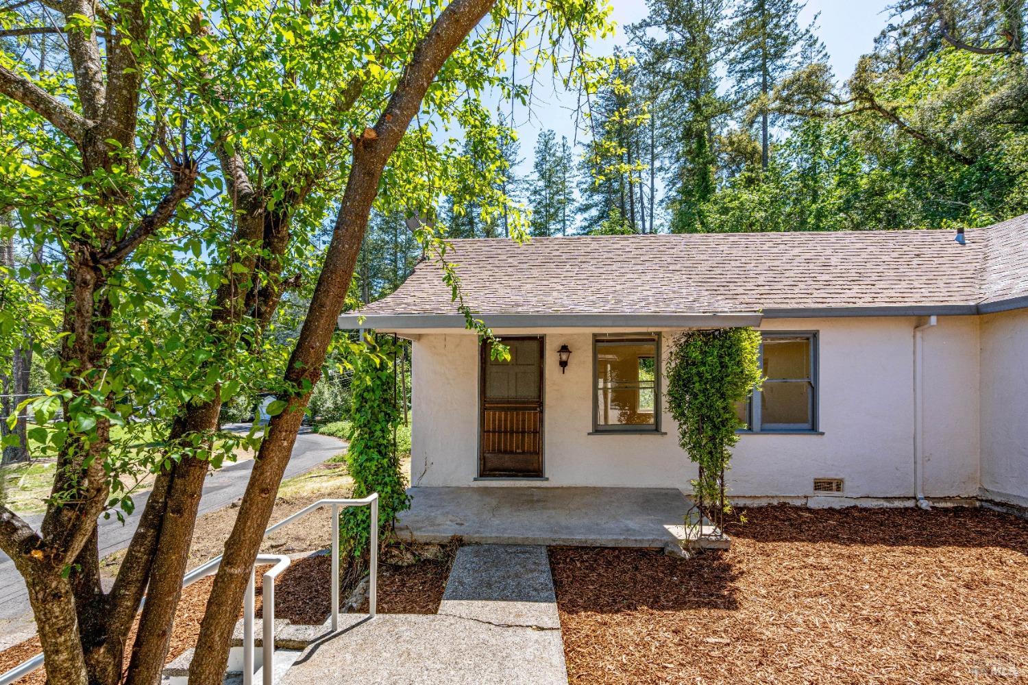 Detail Gallery Image 10 of 14 For 395 Circle Dr, Angwin,  CA 94508 - – Beds | – Baths