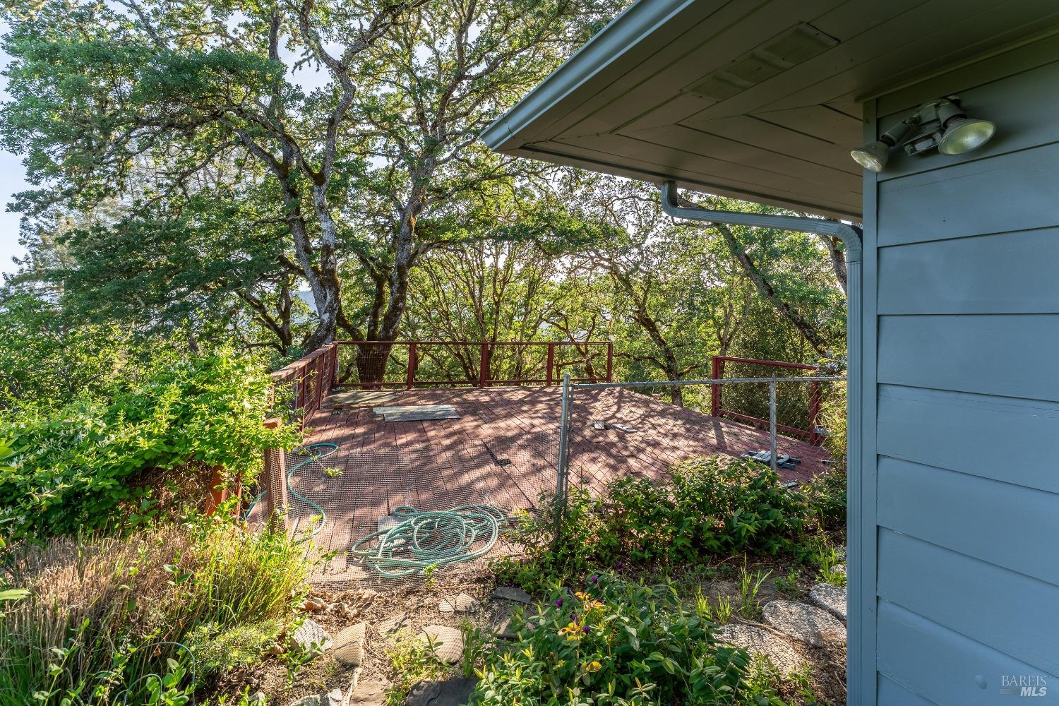 Detail Gallery Image 25 of 36 For 1851 Ridge Rd, Ukiah,  CA 95482 - 3 Beds | 3 Baths